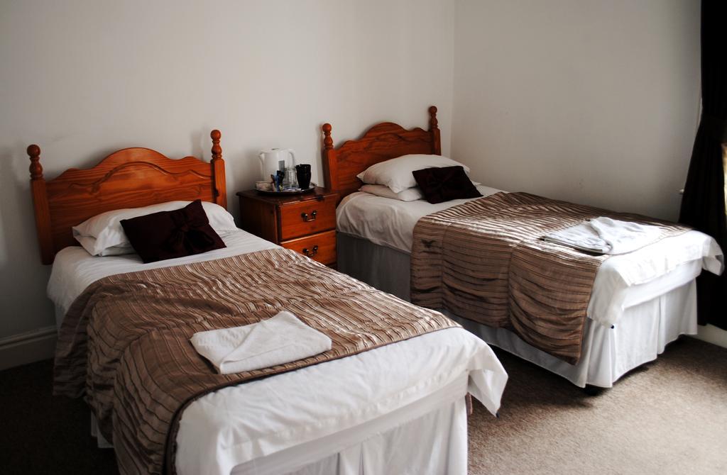 The Queens Head Hotel Ashby-de-la-Zouch Room photo